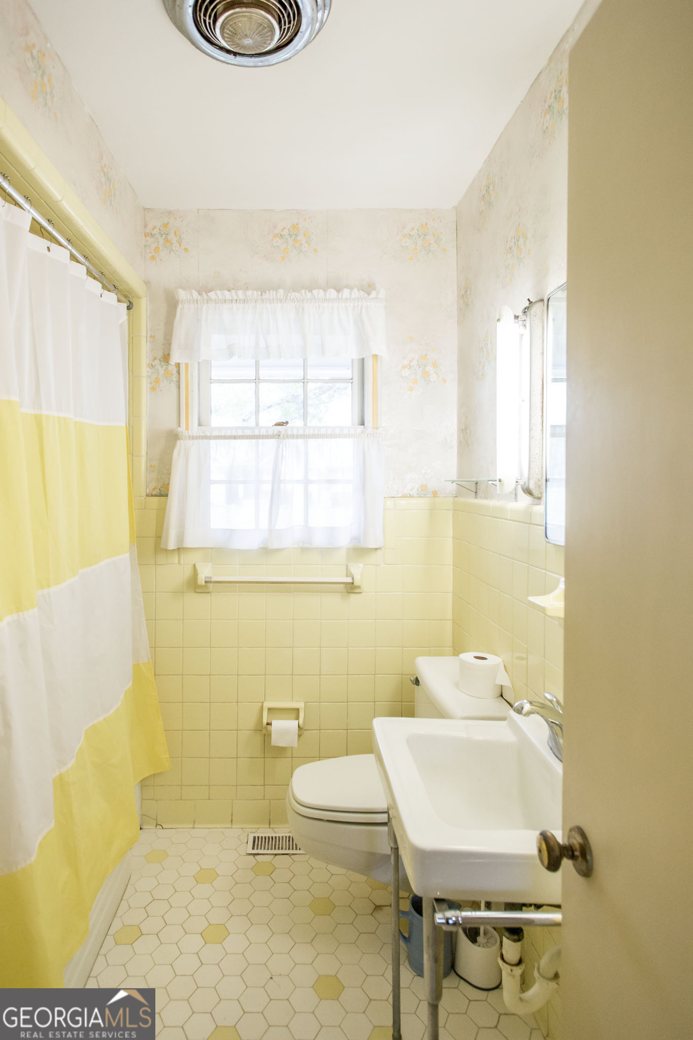 221 Marion Street Blackshear GA 31516