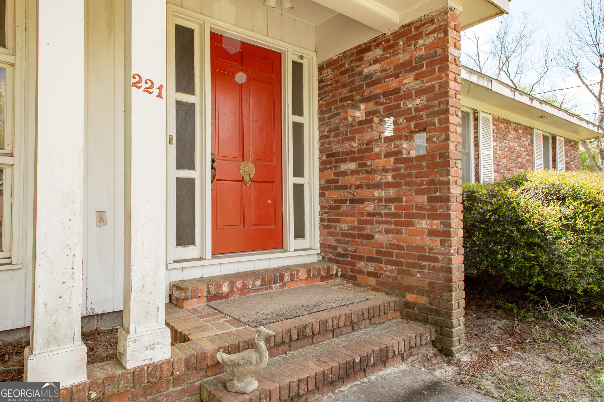 221 Marion Street Blackshear GA 31516