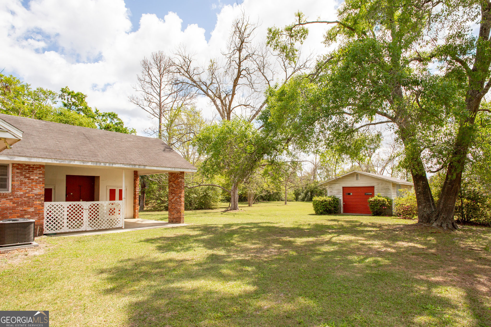 221 Marion Street Blackshear GA 31516