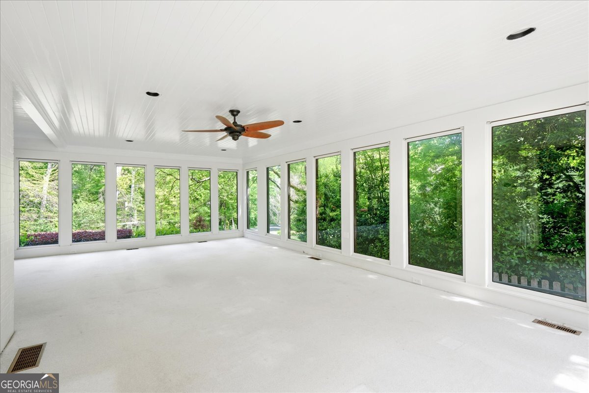 2039 Springlake Drive NW Atlanta GA 30305