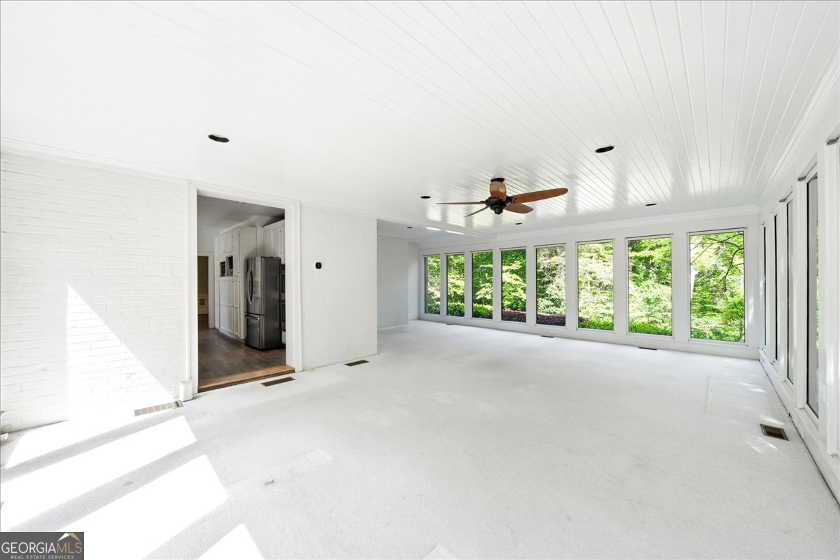 2039 Springlake Drive NW Atlanta GA 30305