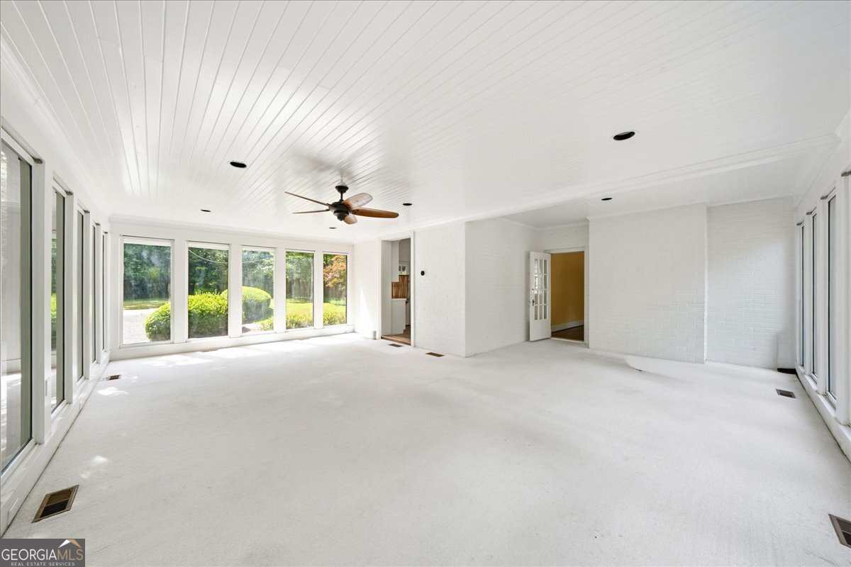 2039 Springlake Drive NW Atlanta GA 30305