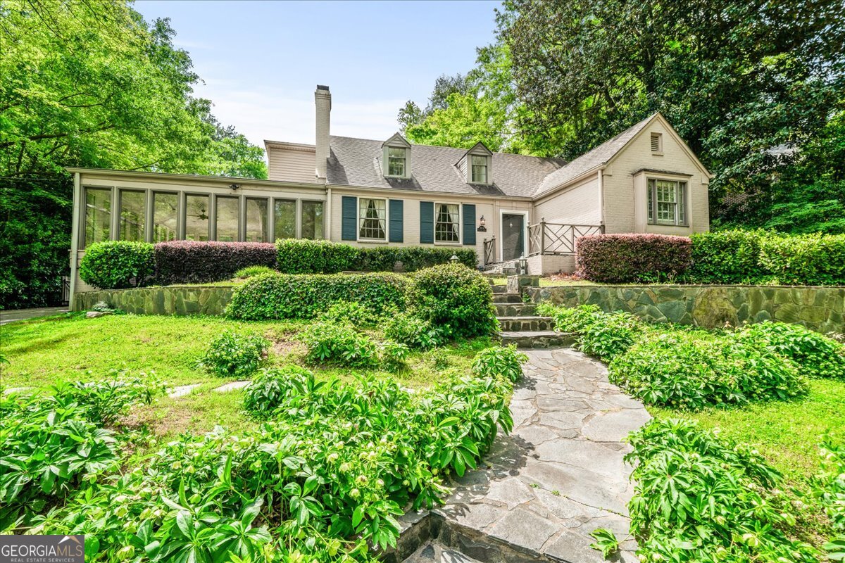 2039 Springlake Drive NW Atlanta GA 30305