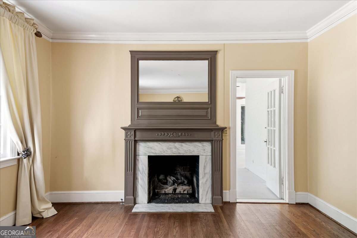 2039 Springlake Drive NW Atlanta GA 30305
