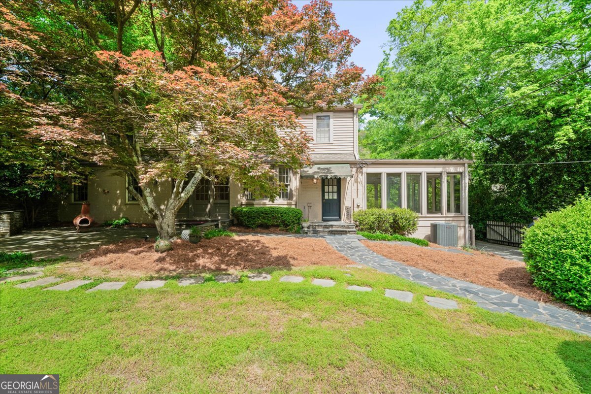 2039 Springlake Drive NW Atlanta GA 30305