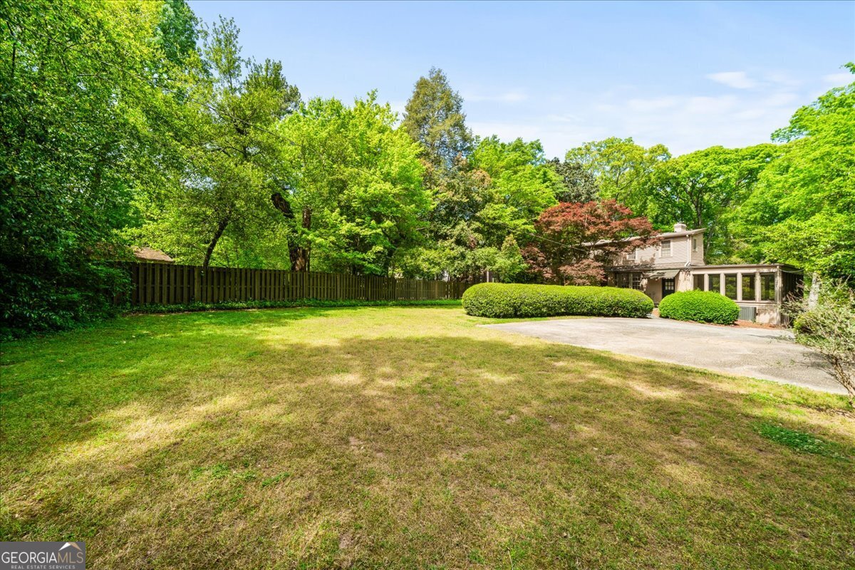 2039 Springlake Drive NW Atlanta GA 30305