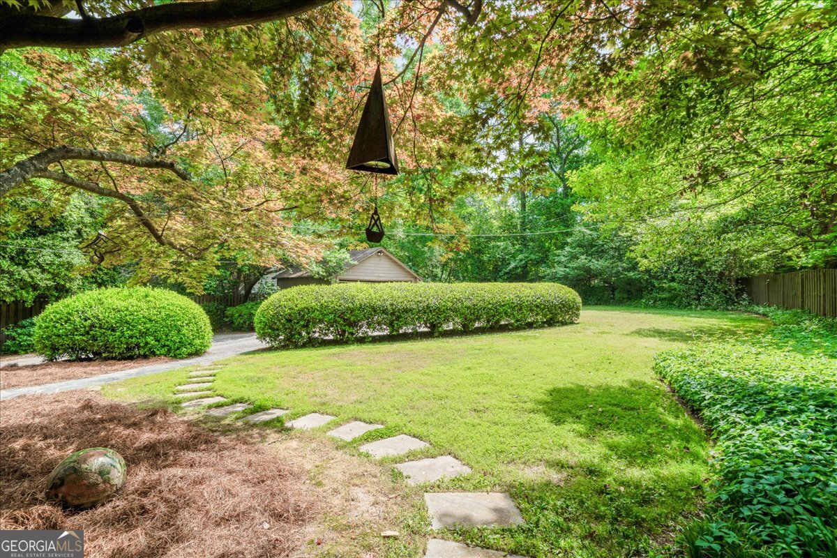2039 Springlake Drive NW Atlanta GA 30305
