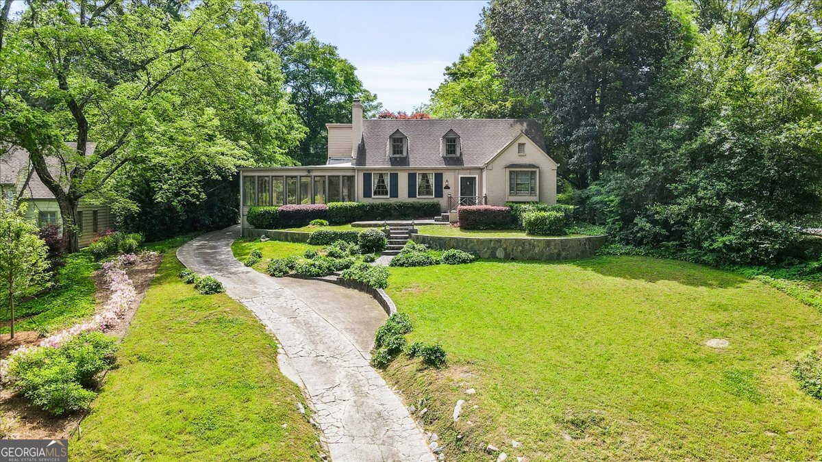 2039 Springlake Drive NW Atlanta GA 30305
