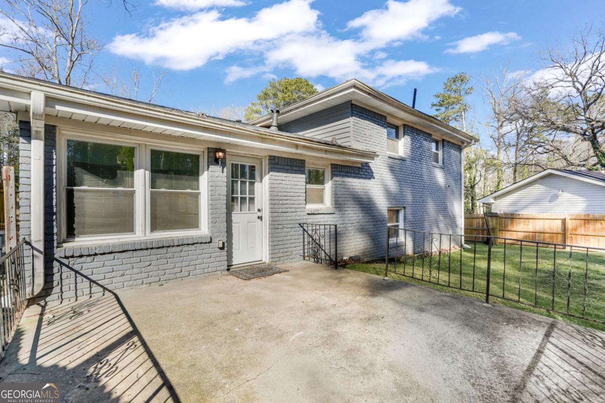 1918 Valley Ridge Drive SW Atlanta GA 30331