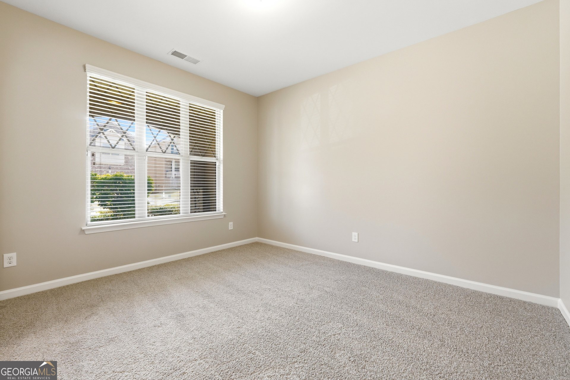 1521 Silver Mist Circle Powder Springs GA 30127