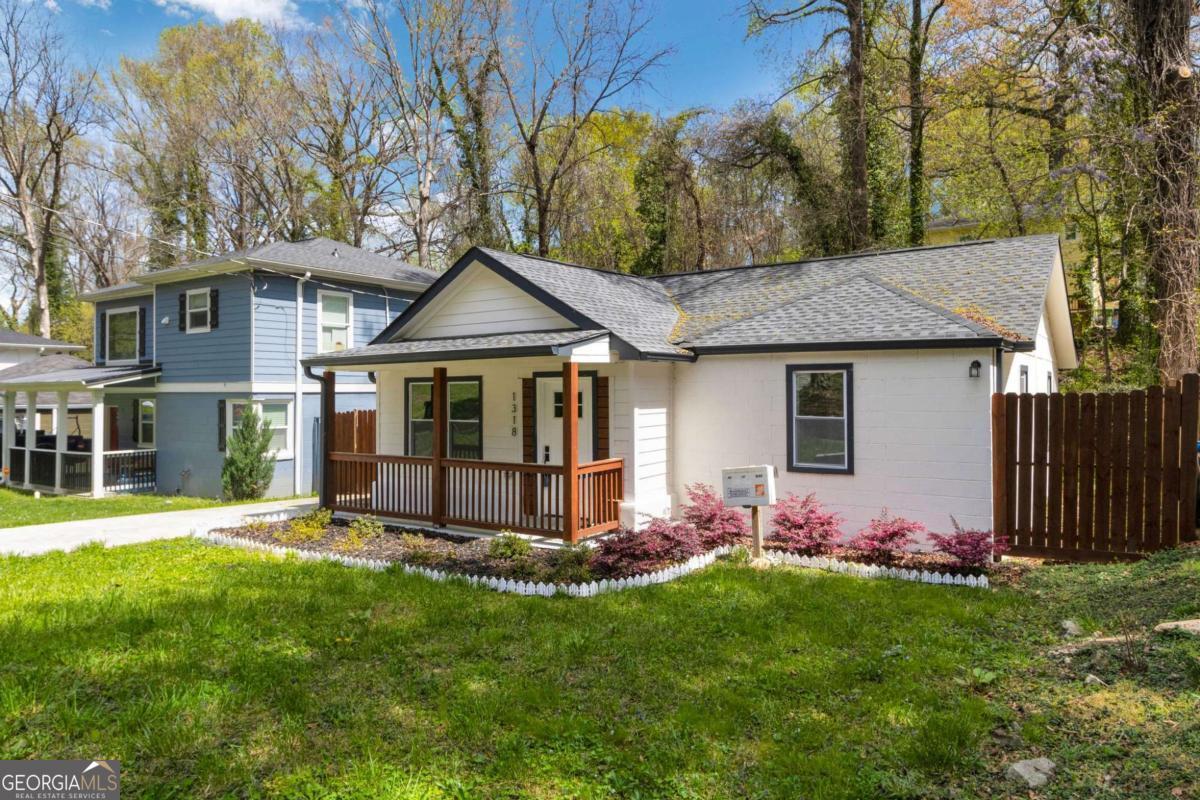 1318 Graymont Drive SW Atlanta GA 30310