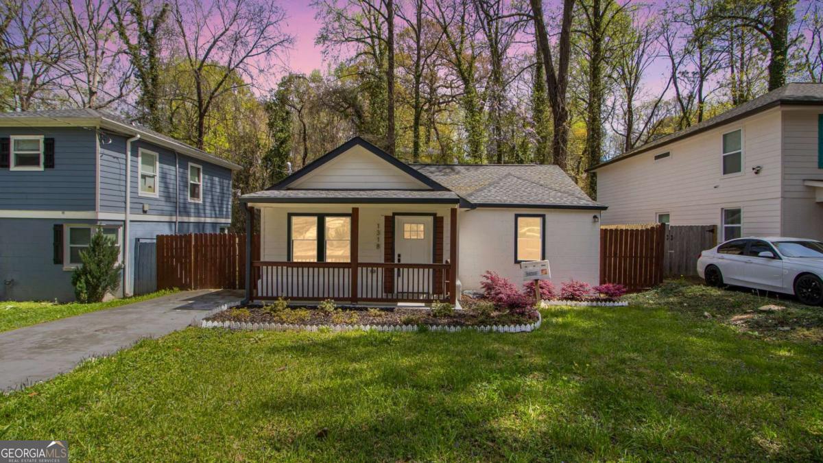 1318 Graymont Drive SW Atlanta GA 30310