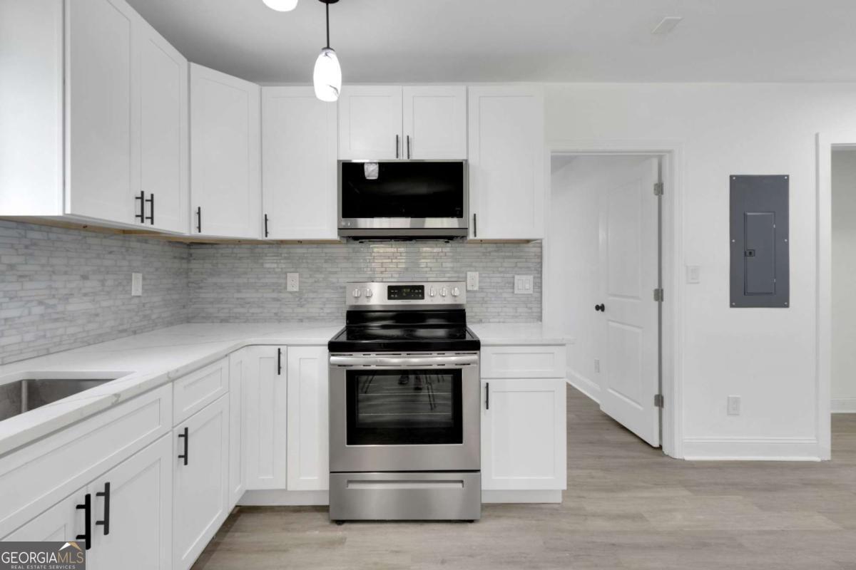 1318 Graymont Drive SW Atlanta GA 30310