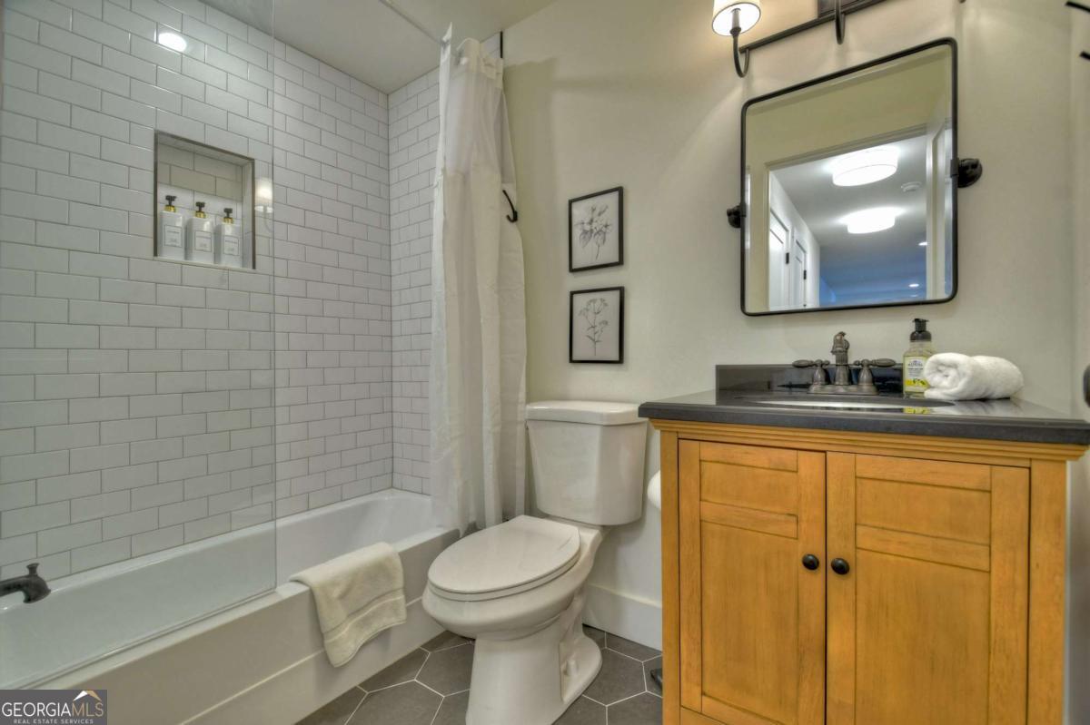 143 Heritage Point Morganton GA 30560
