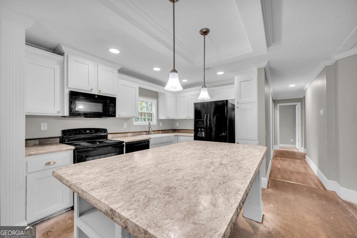 81 Jarrett Lane Gillsville GA 30543
