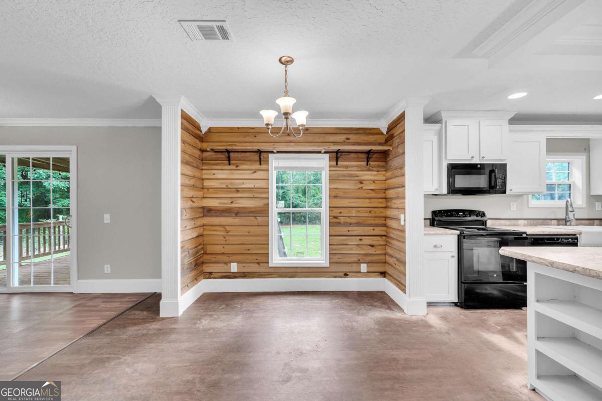 81 Jarrett Lane Gillsville GA 30543