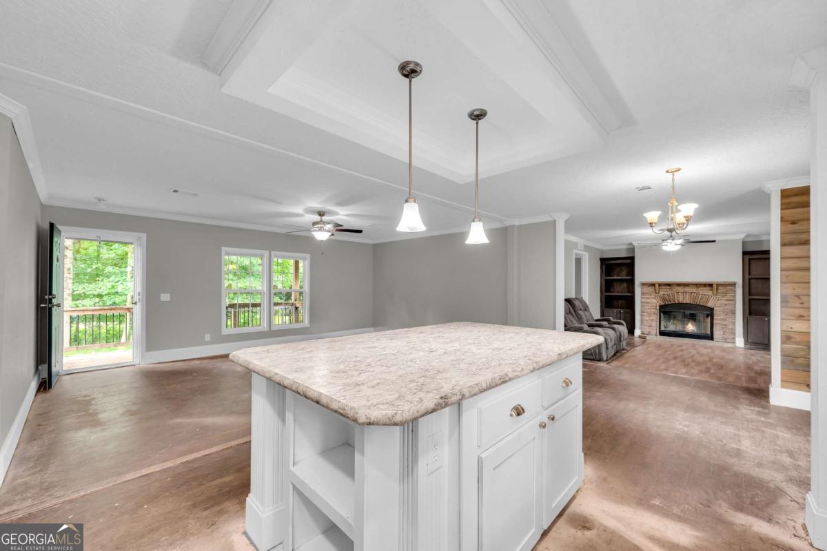 81 Jarrett Lane Gillsville GA 30543
