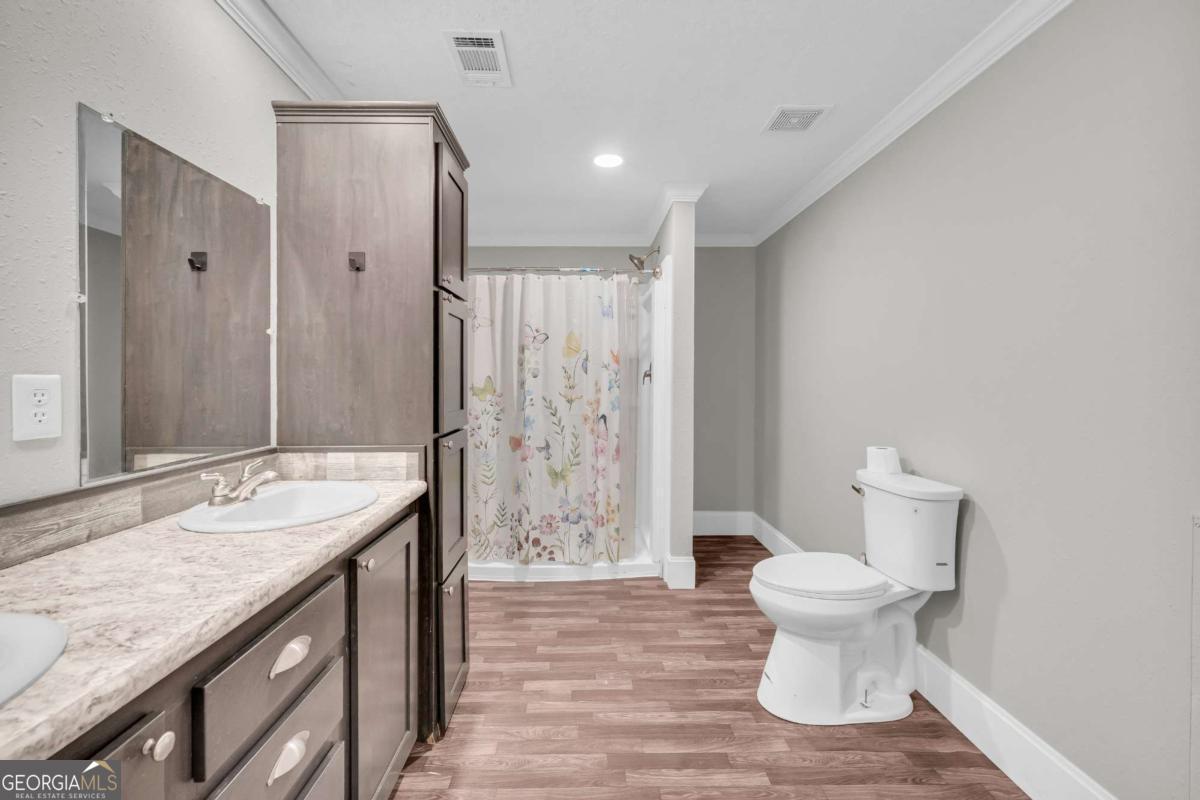 81 Jarrett Lane Gillsville GA 30543