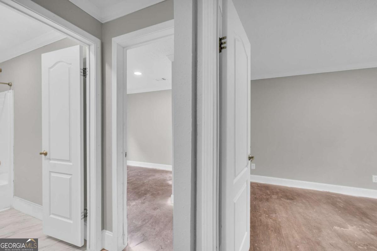 81 Jarrett Lane Gillsville GA 30543