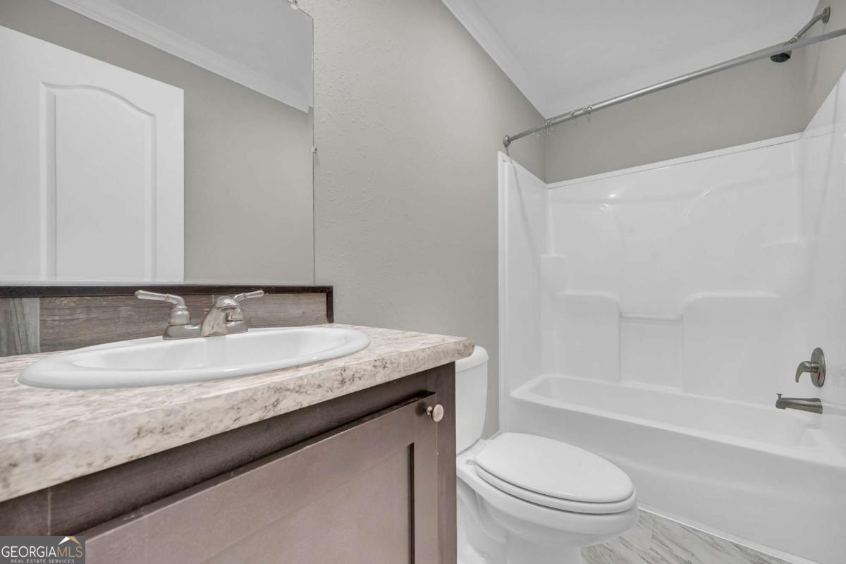 81 Jarrett Lane Gillsville GA 30543