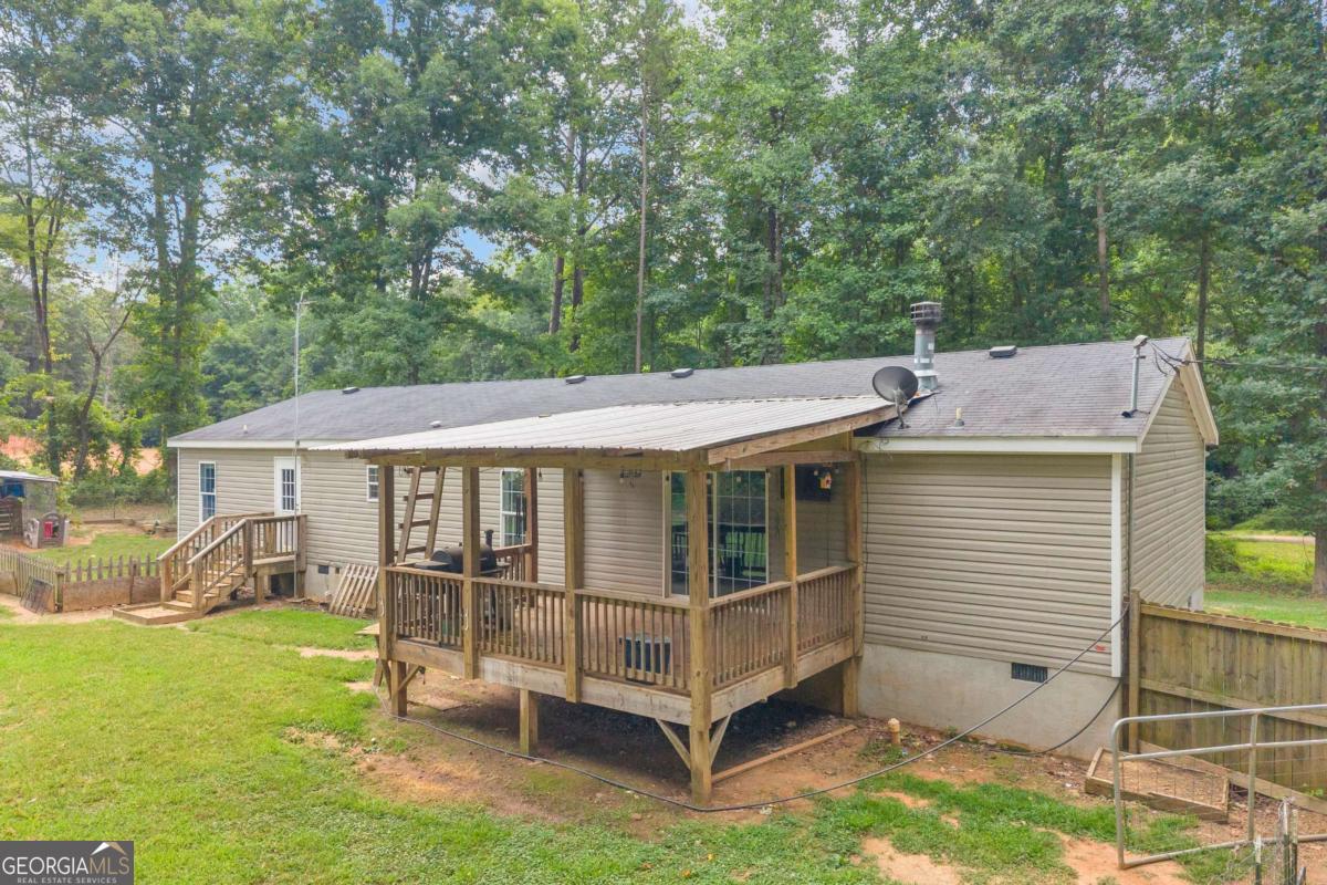 81 Jarrett Lane Gillsville GA 30543