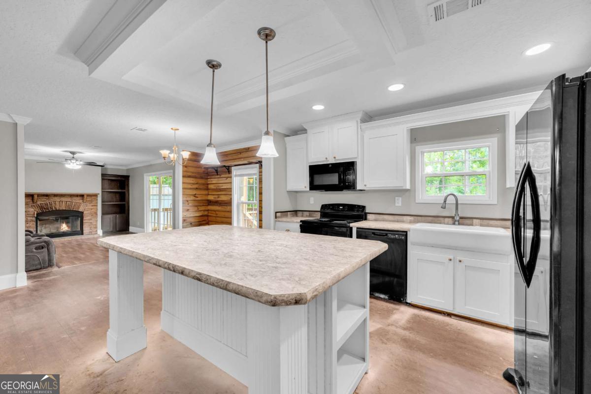 81 Jarrett Lane Gillsville GA 30543