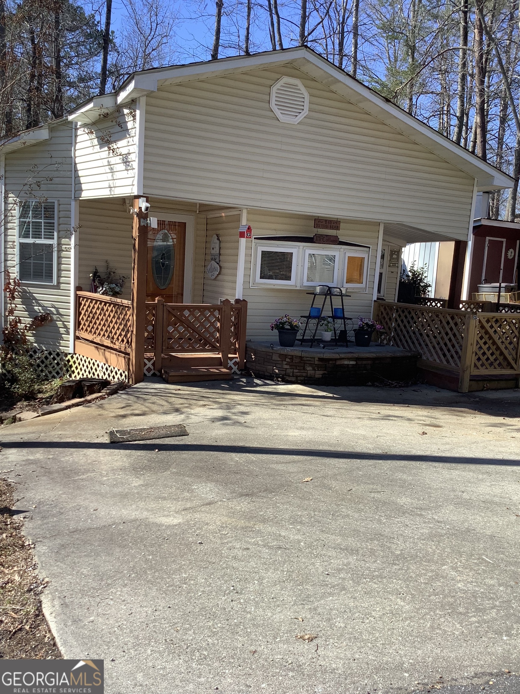 32 Yogi Bear Boulevard Cleveland GA 30528