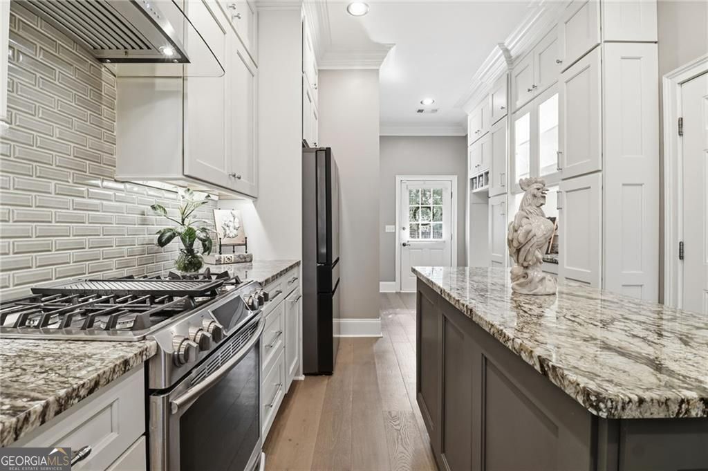 8630 Parker Place Roswell GA 30076