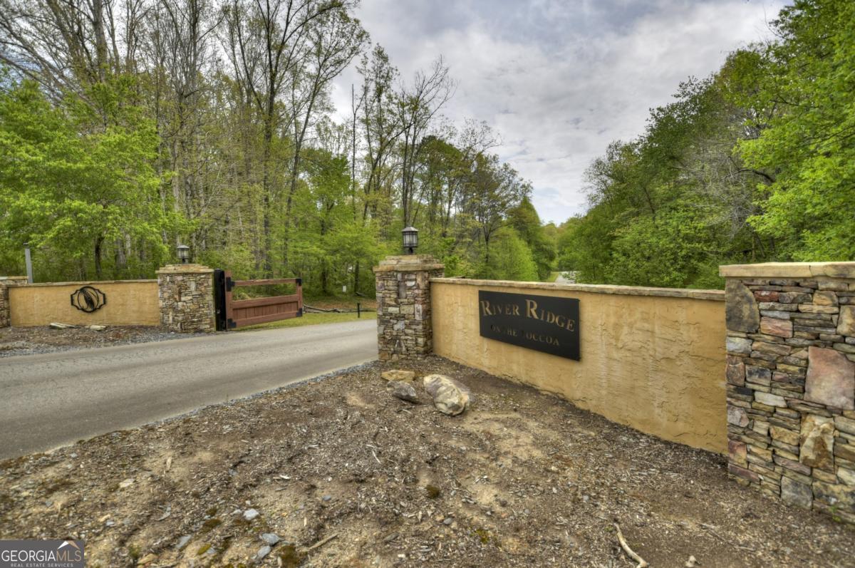 158 Spring Run Drive Blue Ridge GA 30513