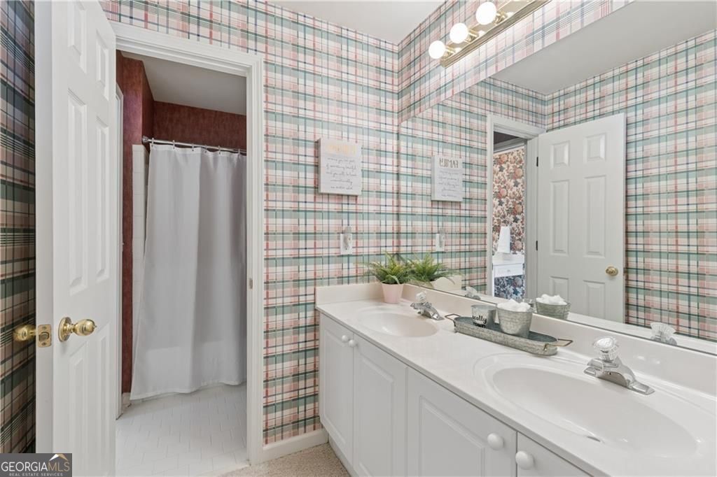 2075 Woodside Park Drive Woodstock GA 30188