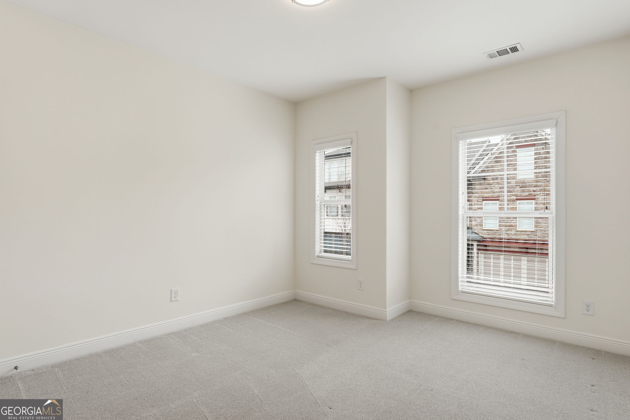 110 Via Roma Woodstock GA 30188
