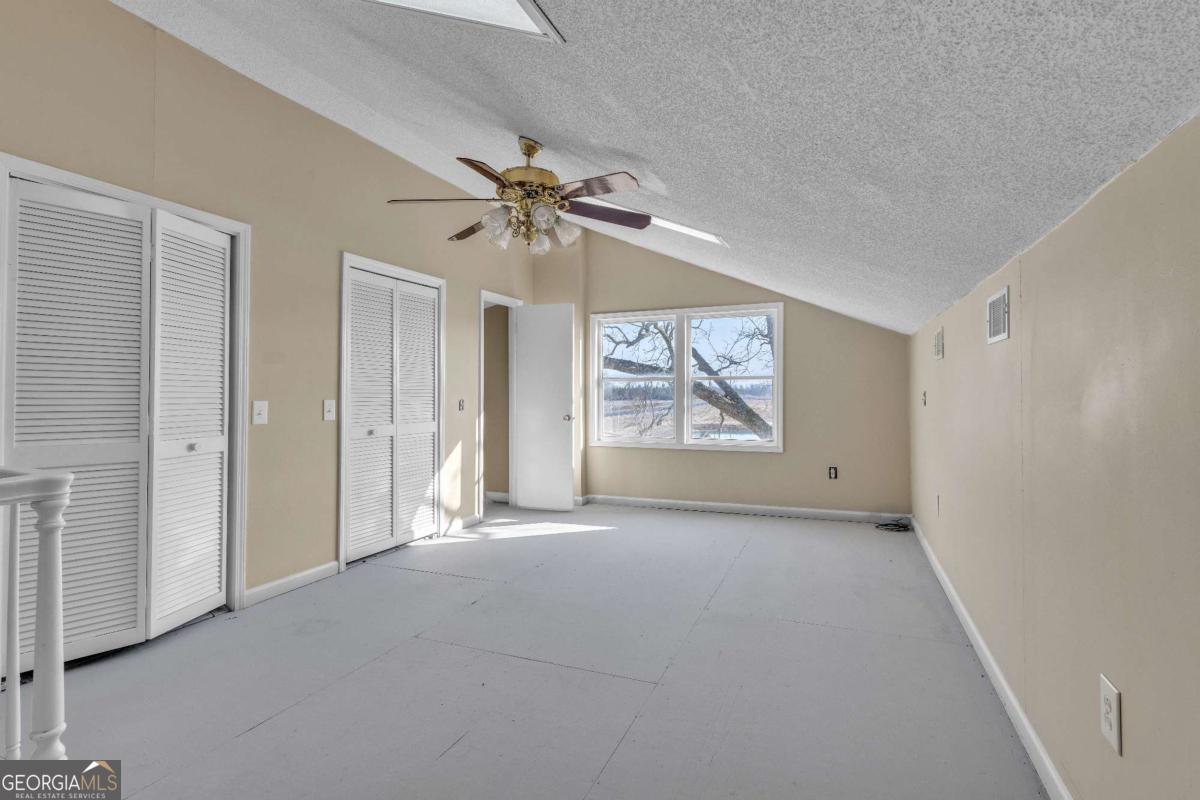1832 Douglas Highway Hazlehurst GA 31539