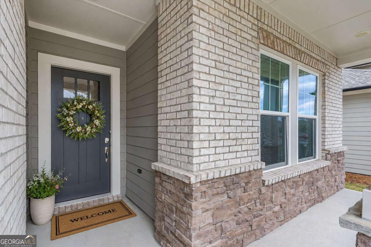 6917 River Rock Drive Flowery Branch GA 30542