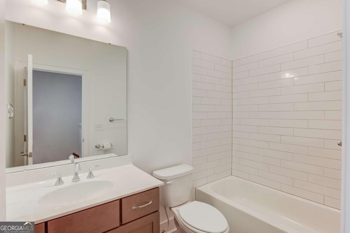 6917 River Rock Drive Flowery Branch GA 30542