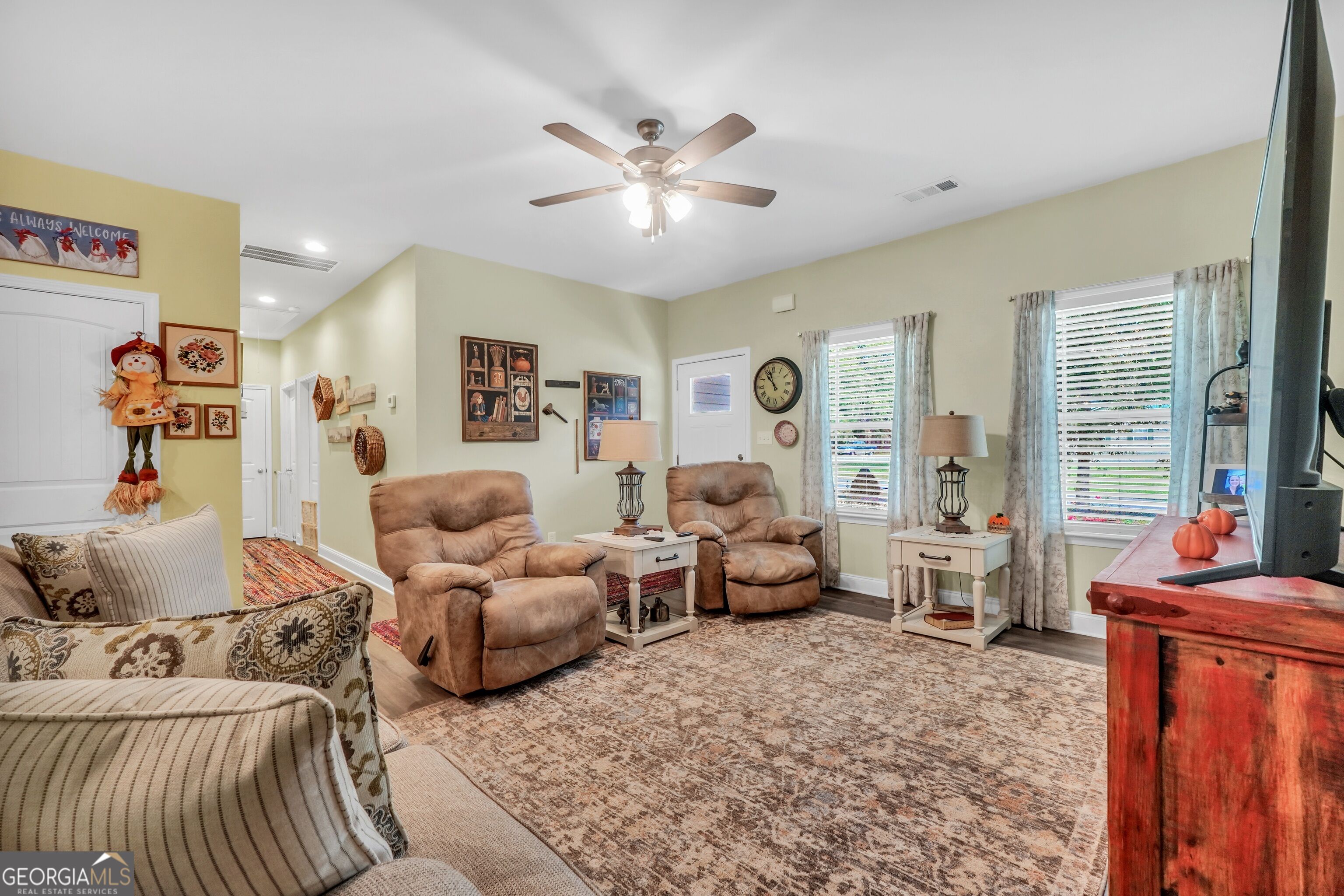 662 Grove Street Barnesville GA 30204