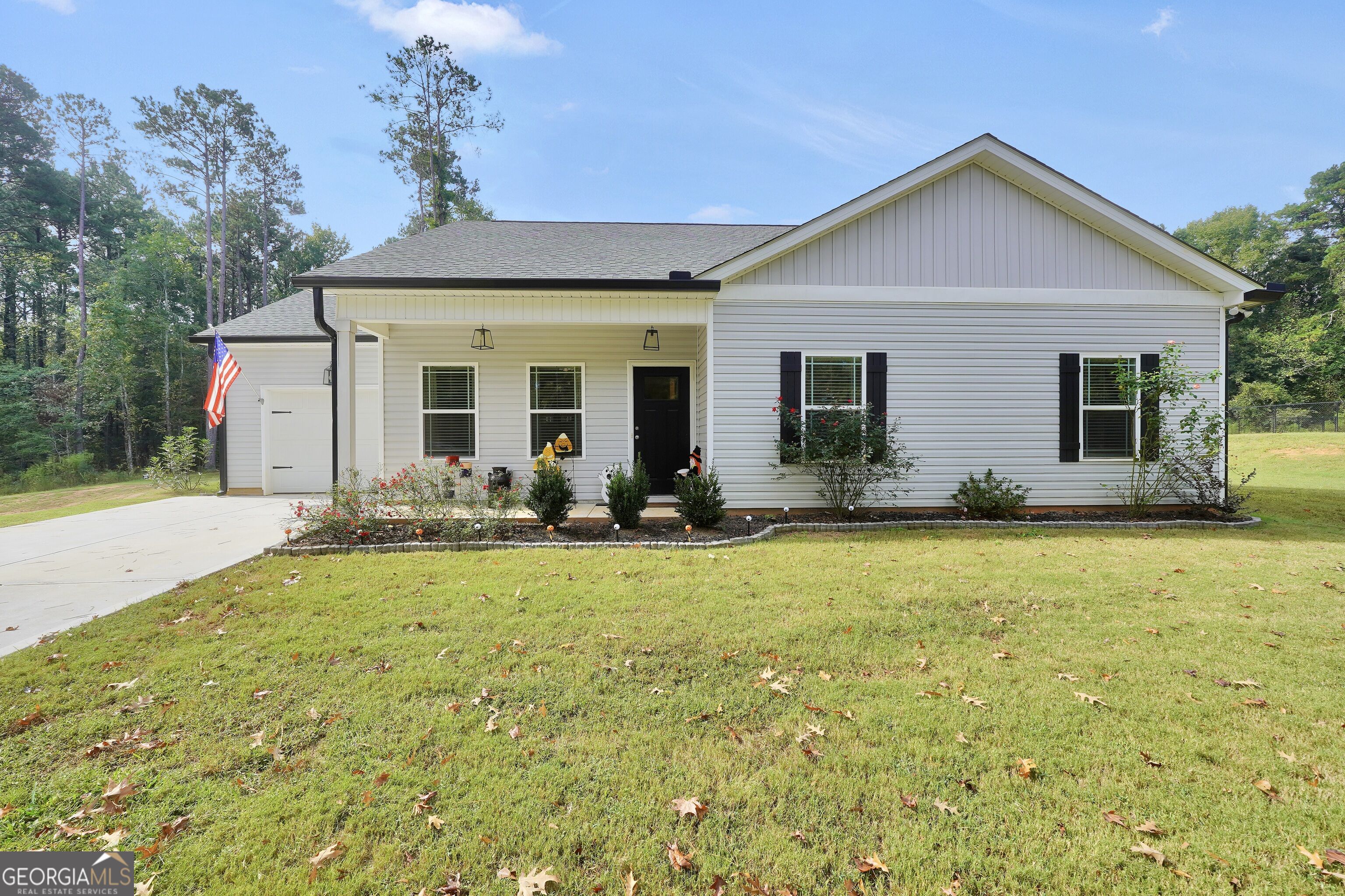 662 Grove Street Barnesville GA 30204