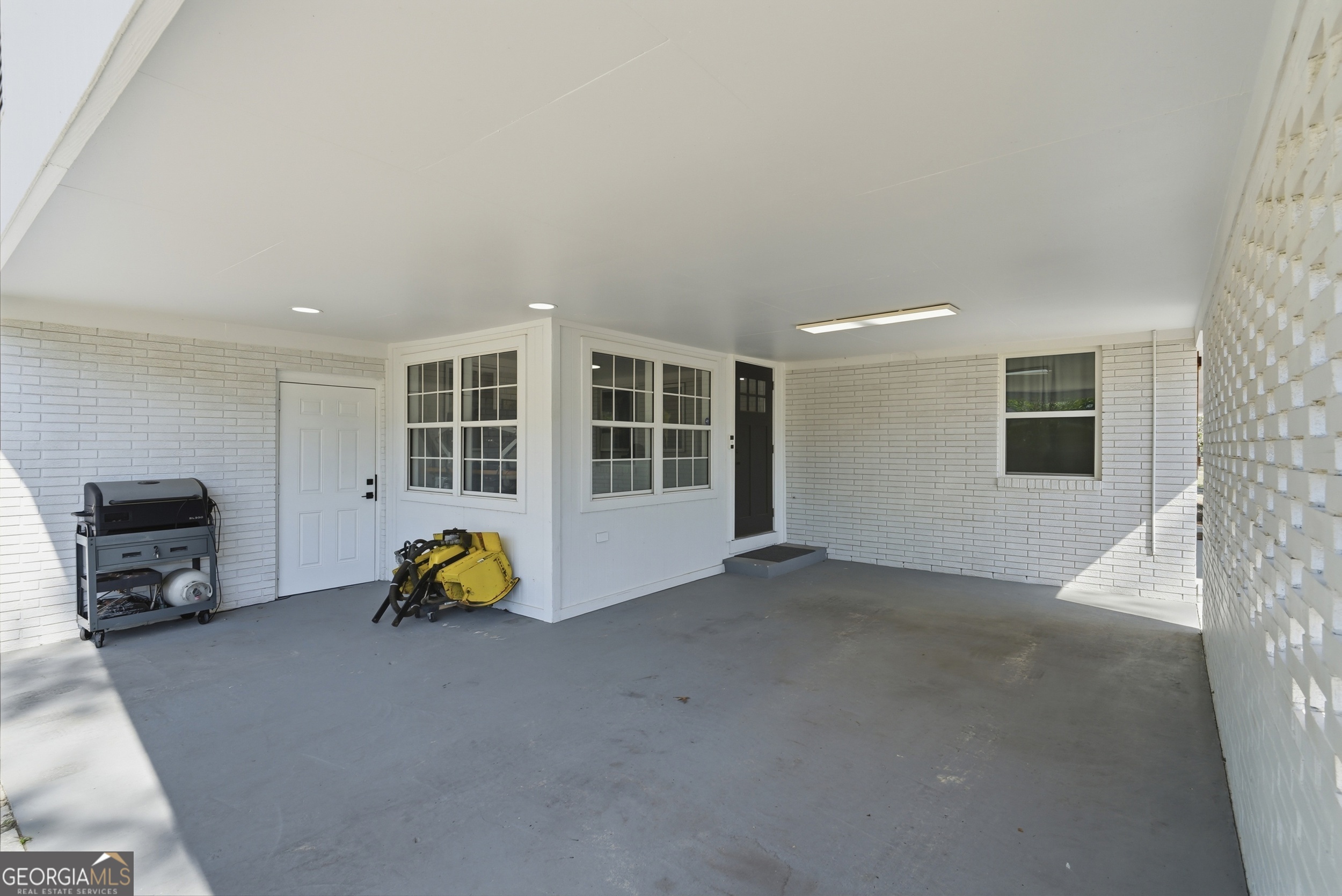 2448 Ware Street Blackshear GA 31516