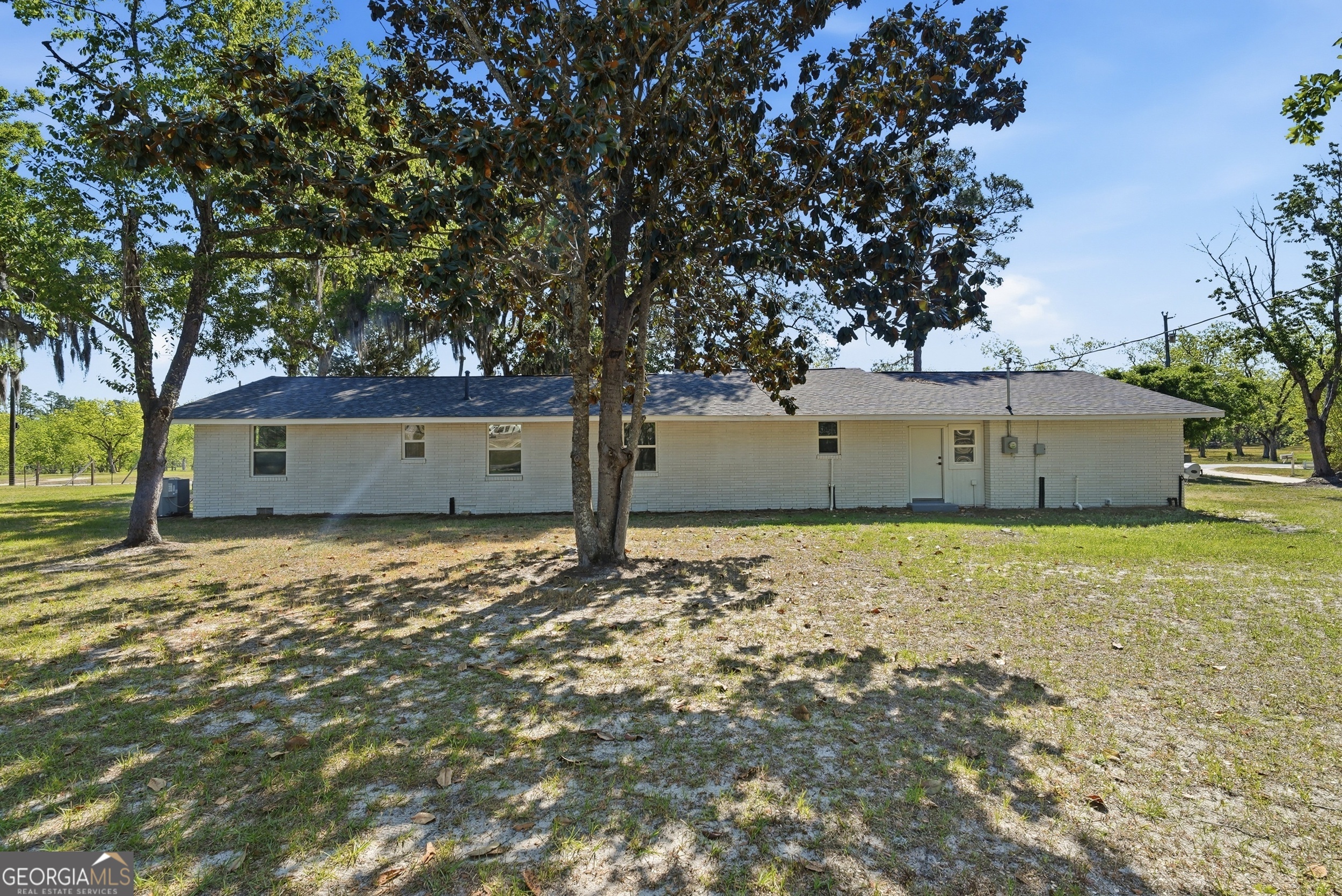 2448 Ware Street Blackshear GA 31516