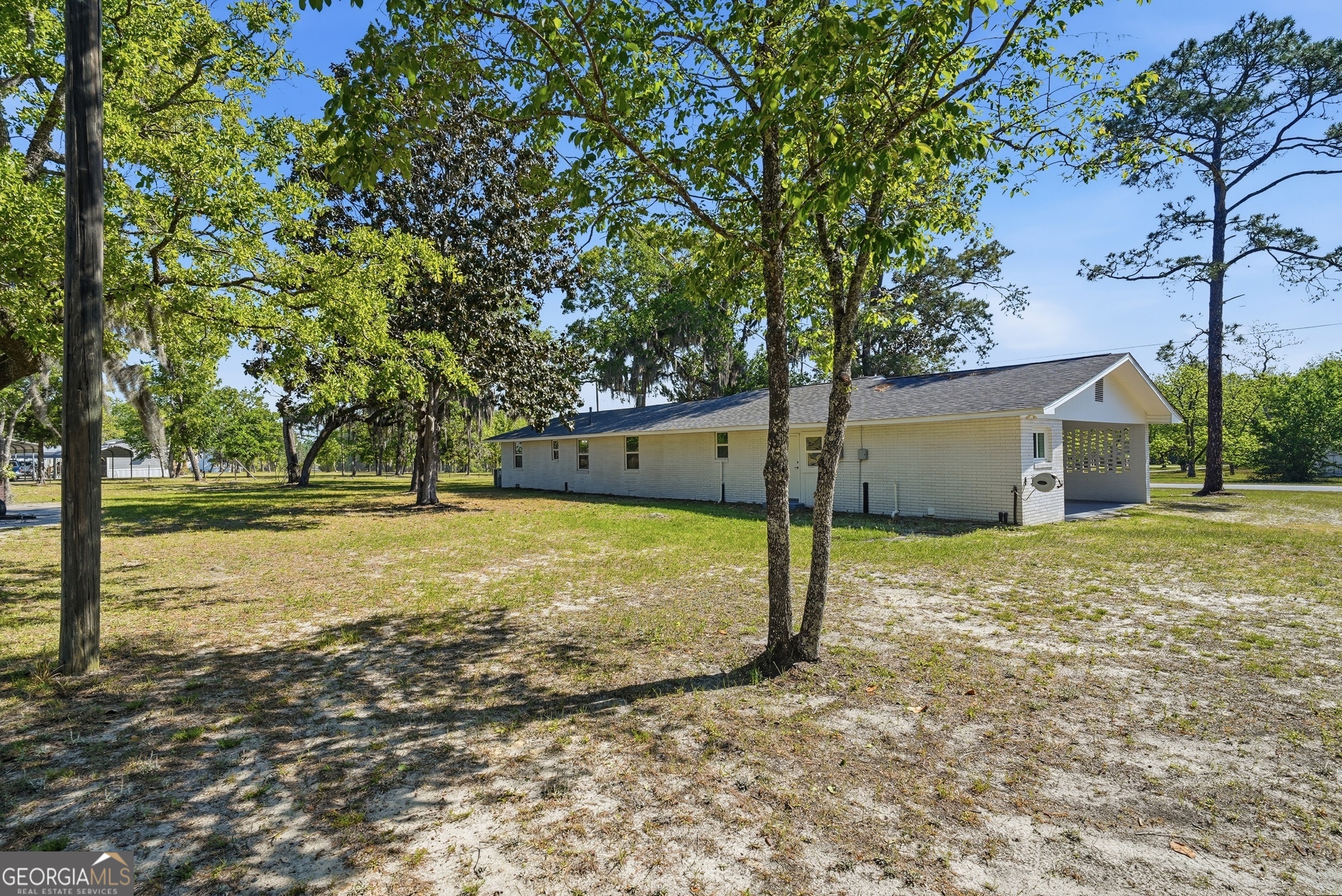 2448 Ware Street Blackshear GA 31516