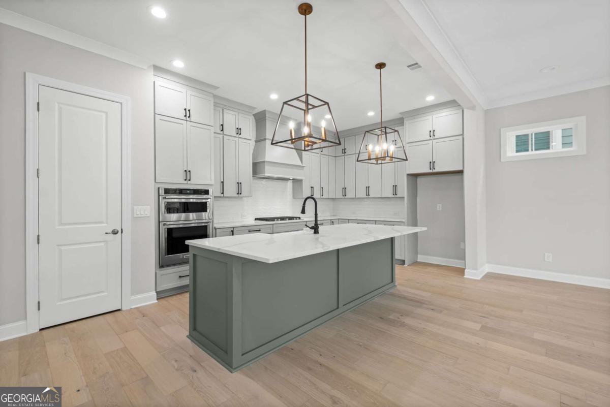 1221 Lakeside Overlook Canton GA 30114