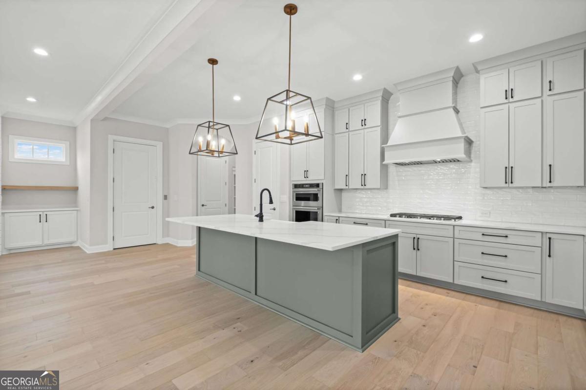 1221 Lakeside Overlook Canton GA 30114