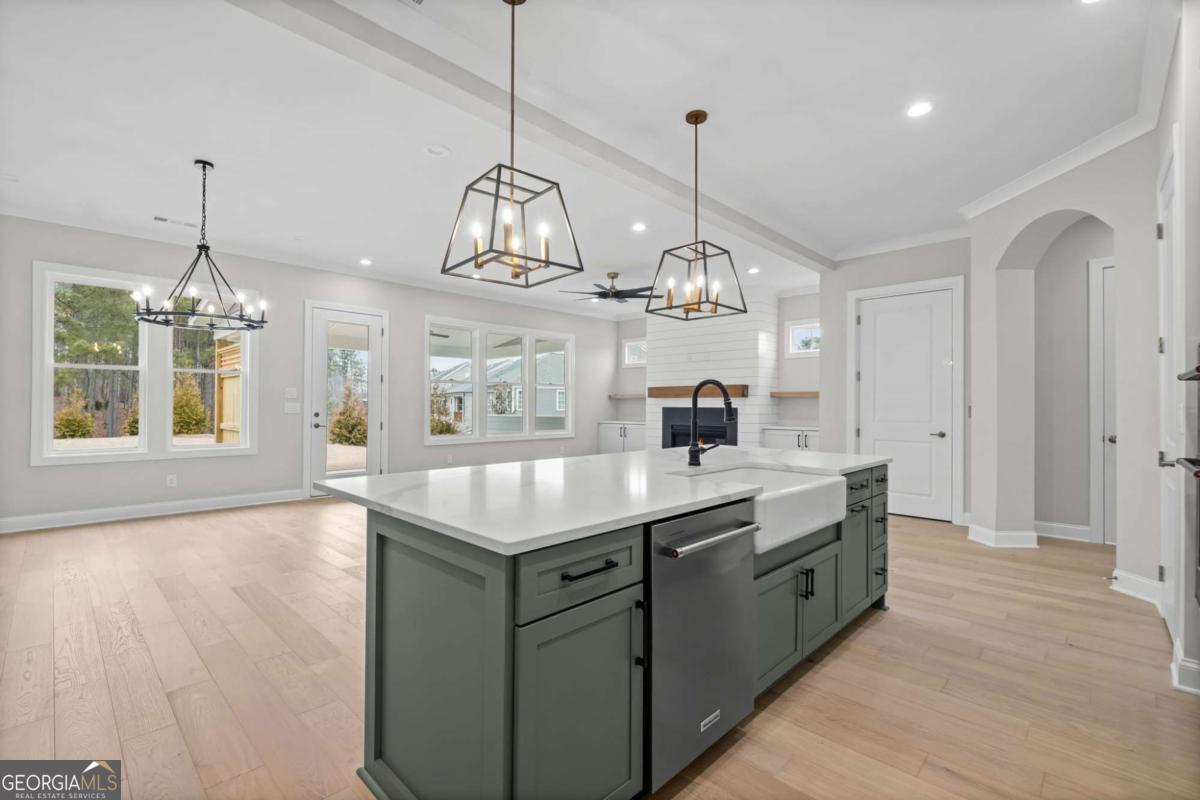 1221 Lakeside Overlook Canton GA 30114