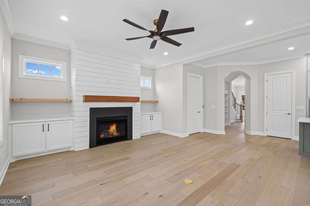 1221 Lakeside Overlook Canton GA 30114
