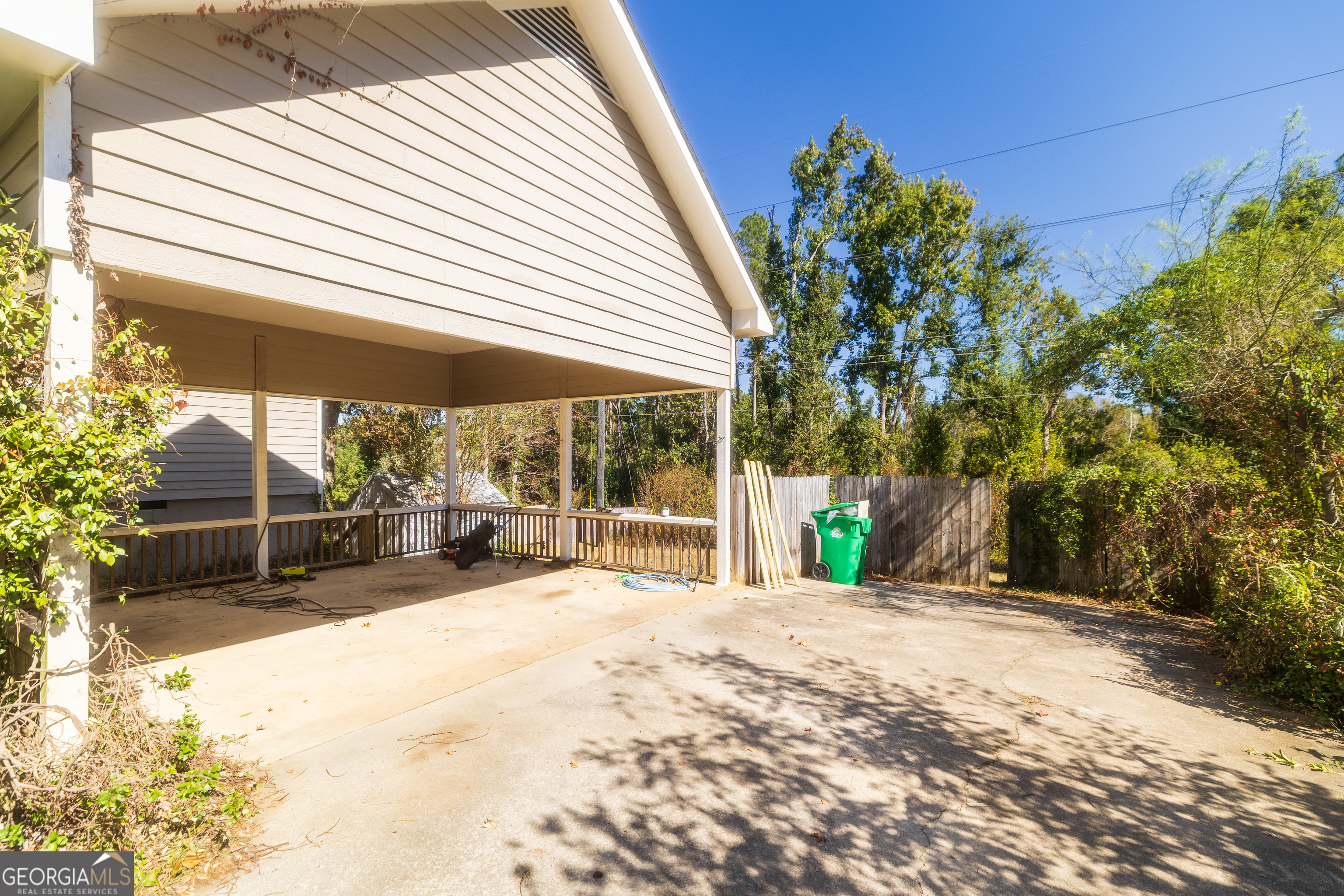 2303 S Sherwood Drive Valdosta GA 31602