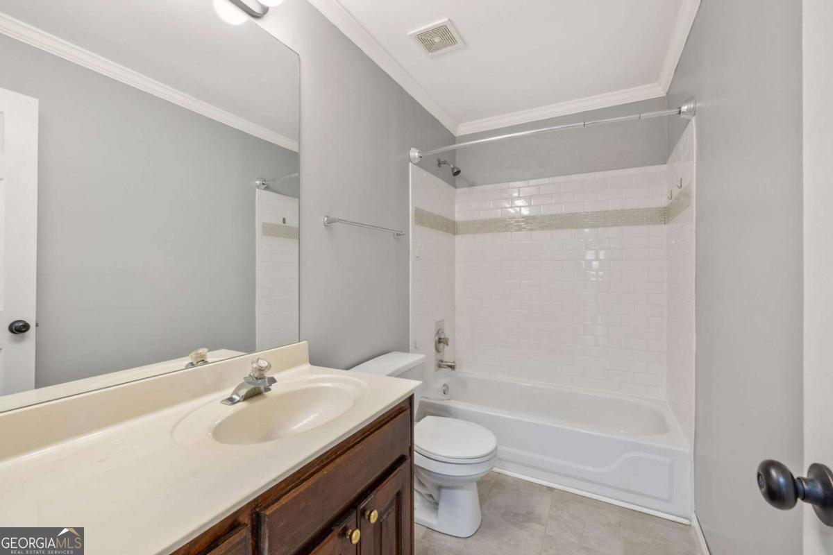 1041 Bonaventure Way Lawrenceville GA 30044
