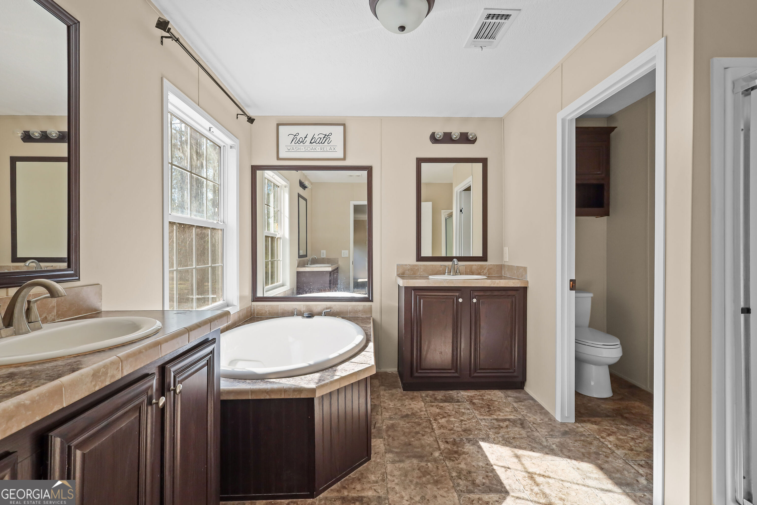 611 Sandy Run Road Jesup GA 31545