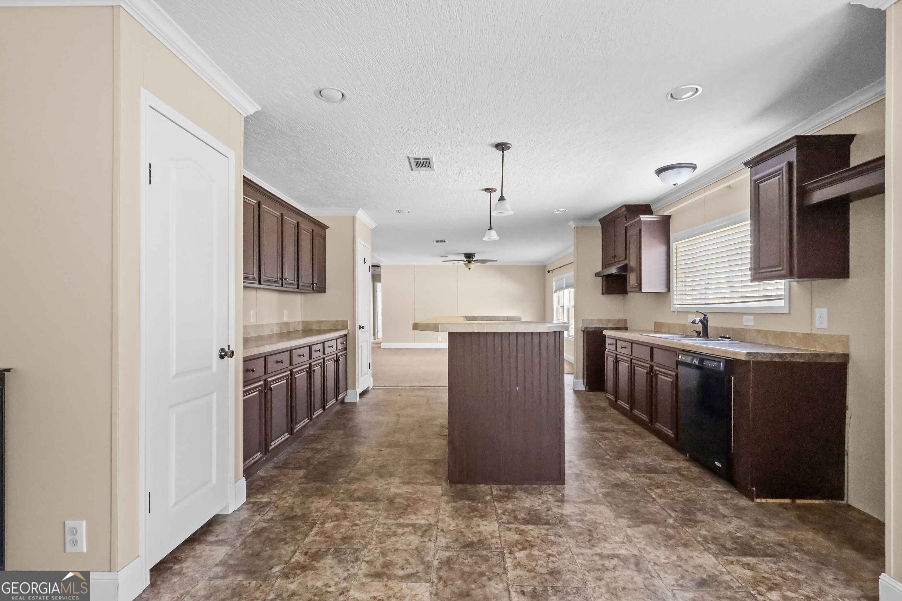 611 Sandy Run Road Jesup GA 31545