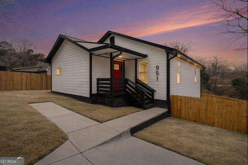 951 Reed Avenue East Point GA 30344