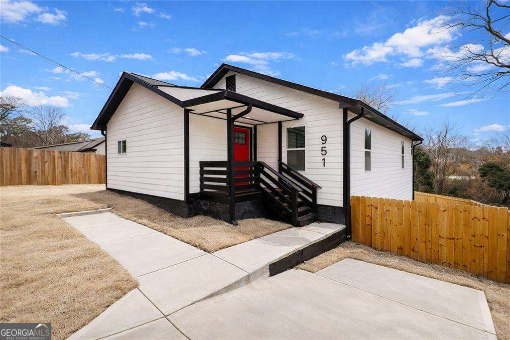 951 Reed Avenue East Point GA 30344