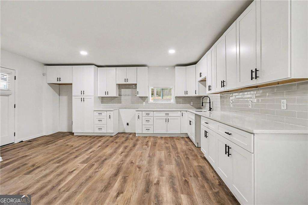 951 Reed Avenue East Point GA 30344
